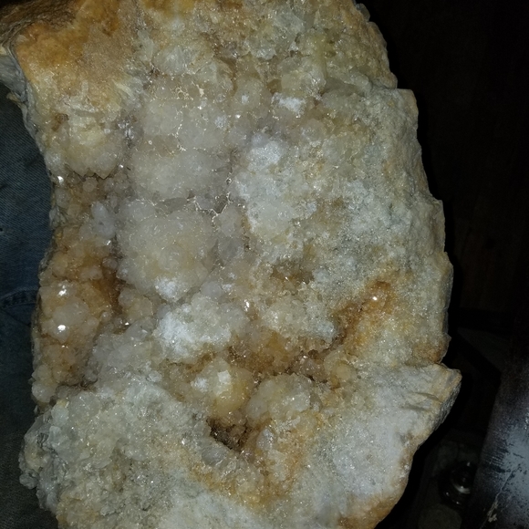 Quartz Cluster Crystal Honey/Apricot color 25lb - Picture 4 of 4